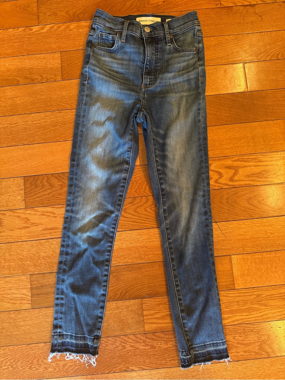 Denim Forum Lola High Rise Skinny Crop Jeans Size 23 Raw Frayed Hem GUC